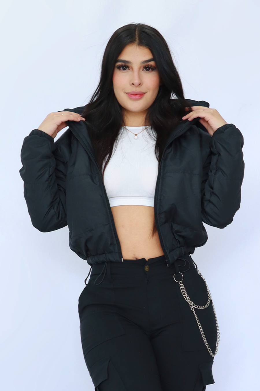 Chaqueta impermeable con capota