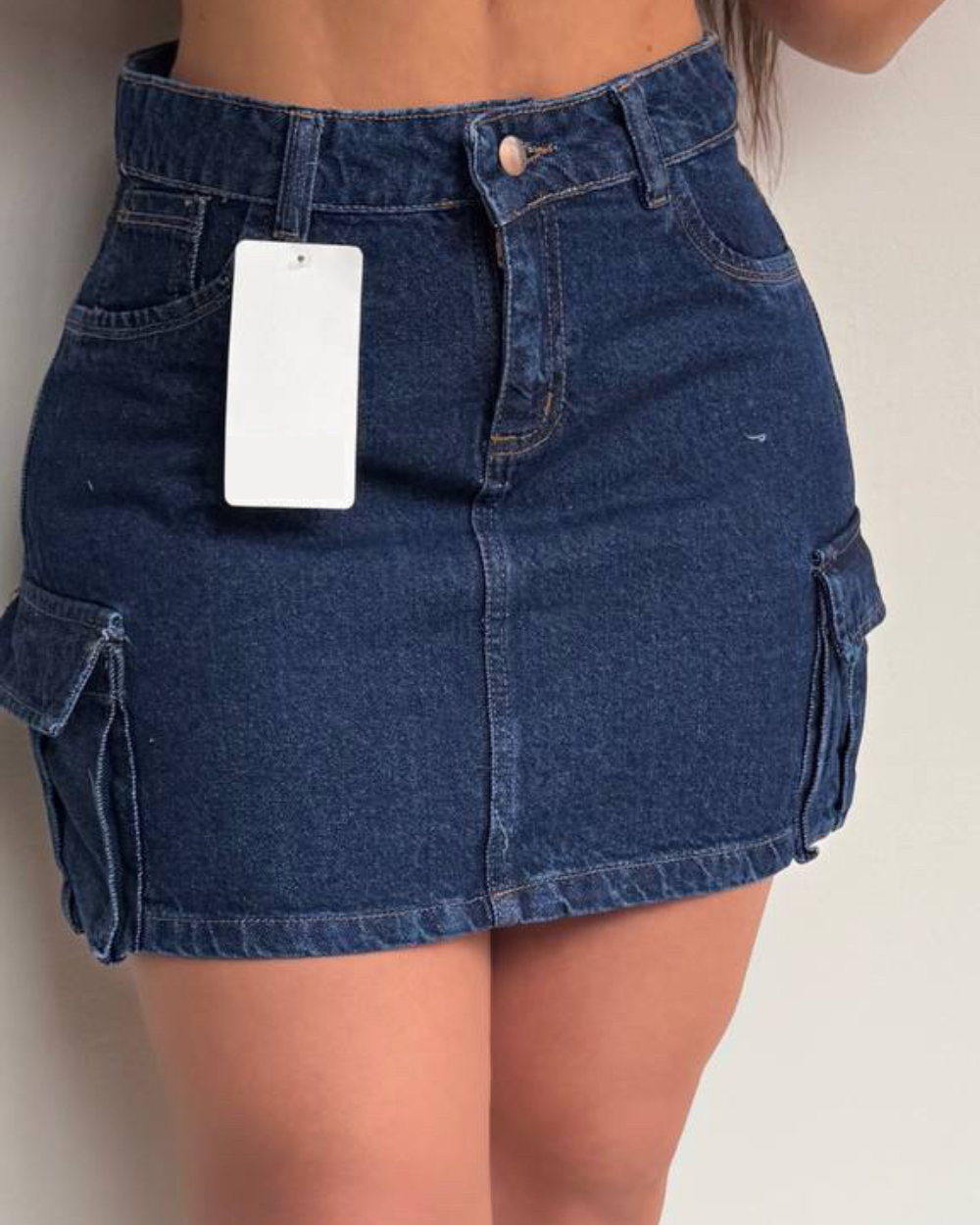 Falda Jean camuflada corta