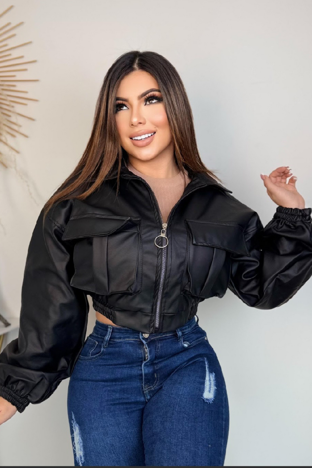 Chaqueta Corta Mujer  en Cuero Sintético Estilo Cargo Clasico
