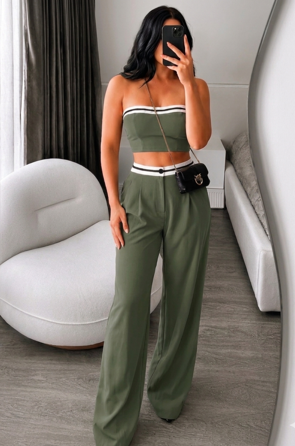 Conjunto Mujer Strapless y Pantalón Bota Recta