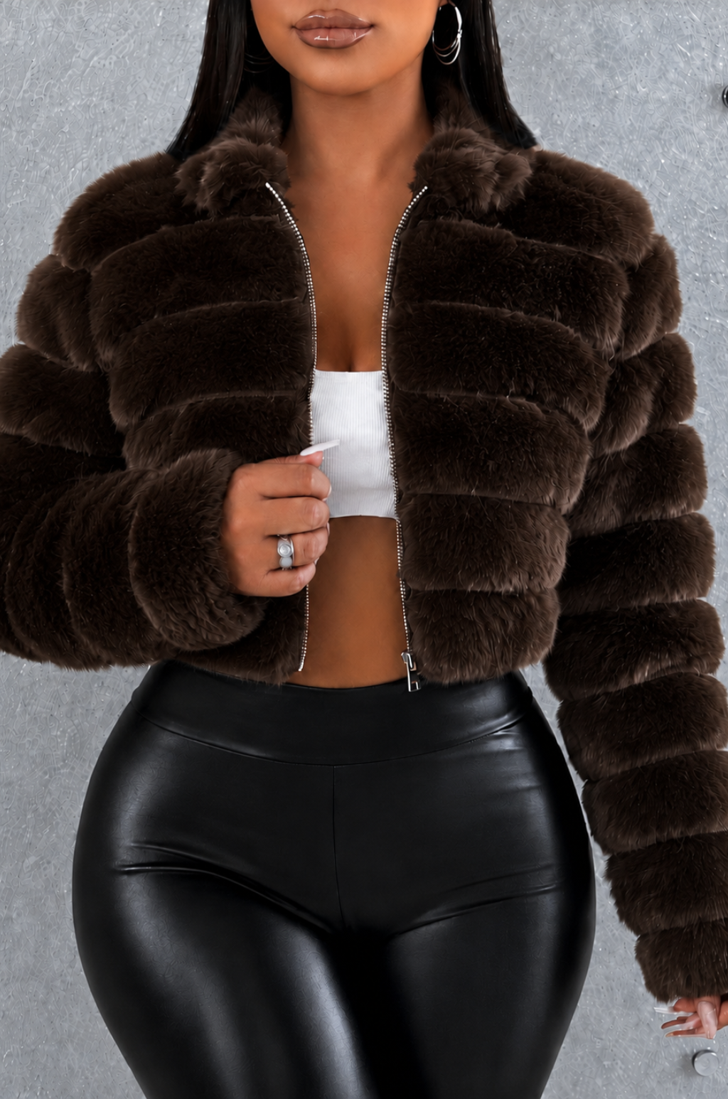 Chaqueta De Mujer en PelucheCon Capota