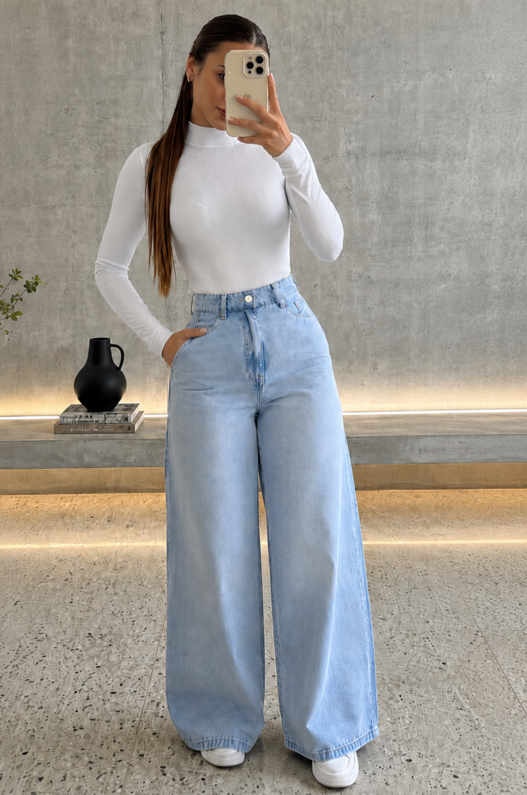 Conjunto de Pantalo de Jean Bota recta + Blusa Cuello Alto