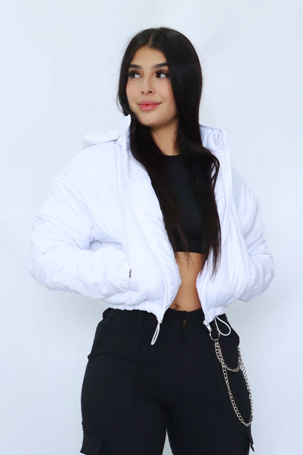 Chaqueta impermeable con capota