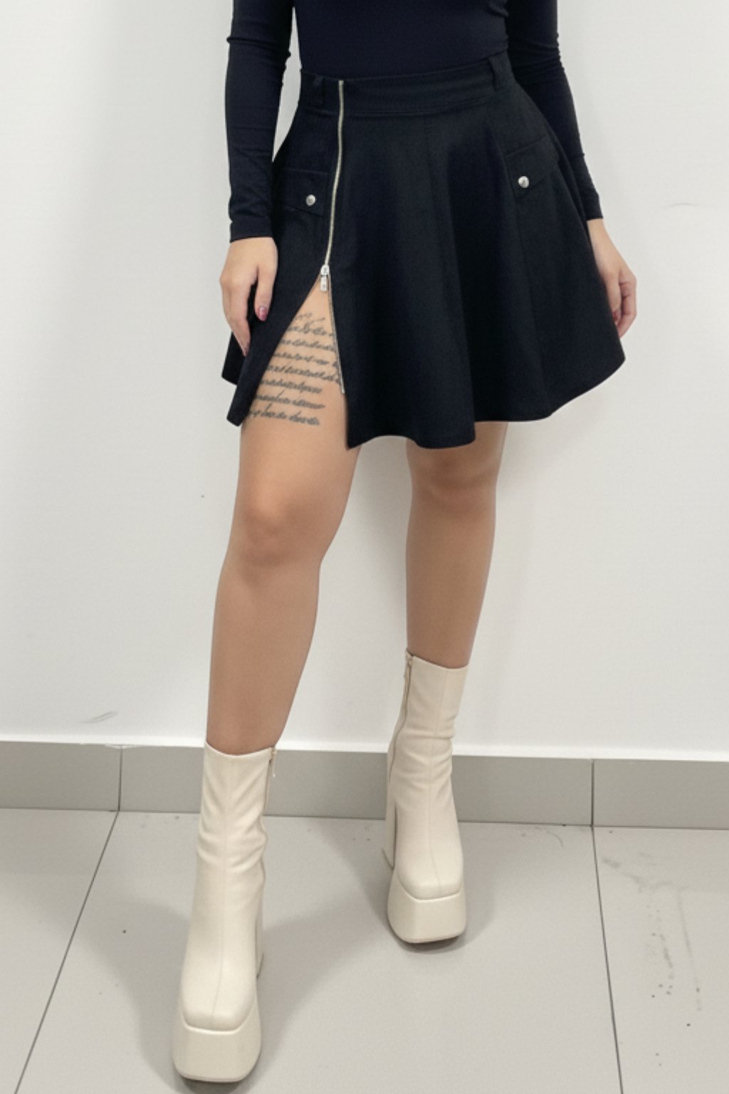 Falda corta cremallera