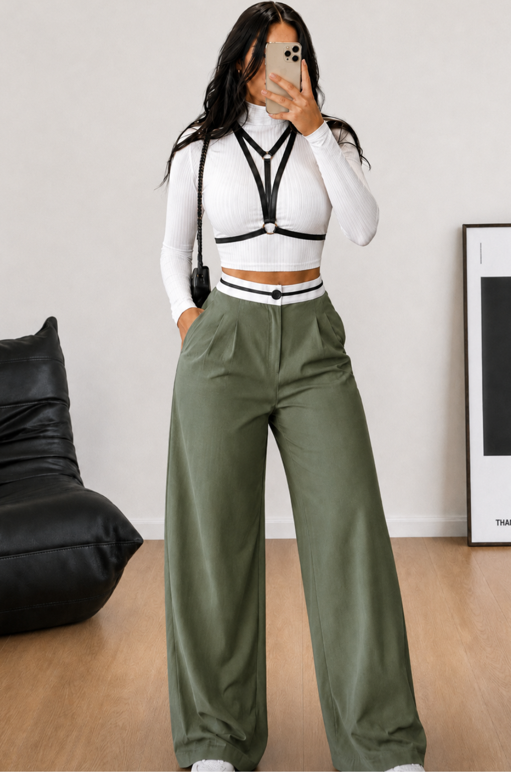 Conjunto 3 Piezas Blusa  Acanalada Cuello Alto  Arnés en V + Pantalón Bota Ancha