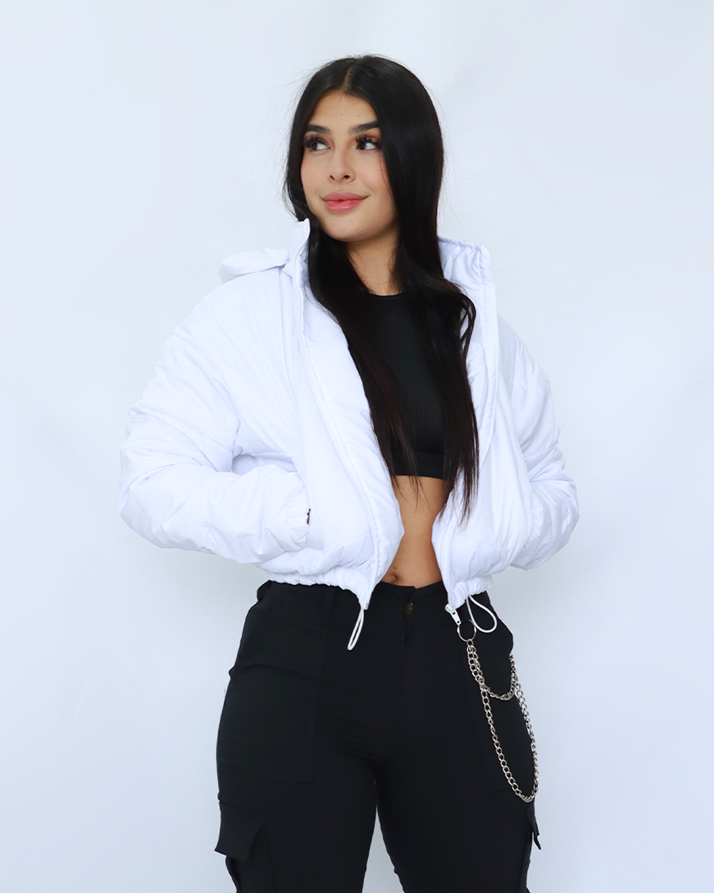 Chaqueta impermeable con capota