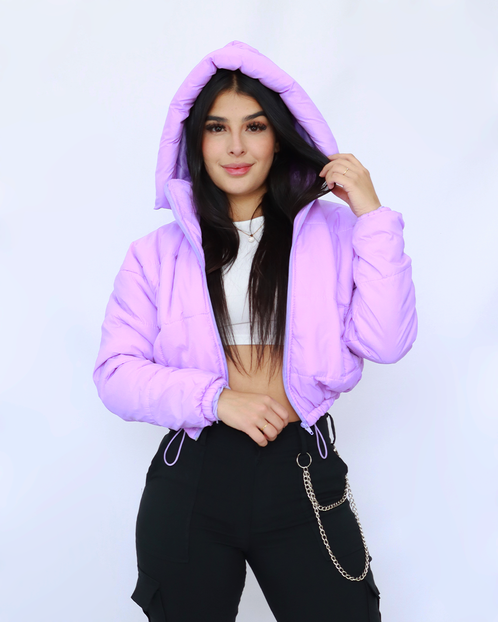 Chaqueta impermeable con capota