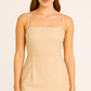 Vestido corto ajustado al cuerpo