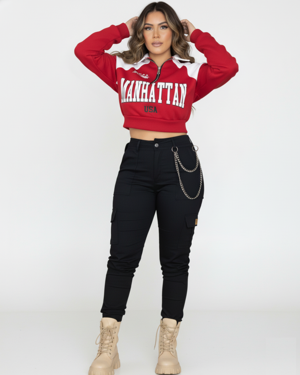 Buzo con estampado y pantalon estilo cargo