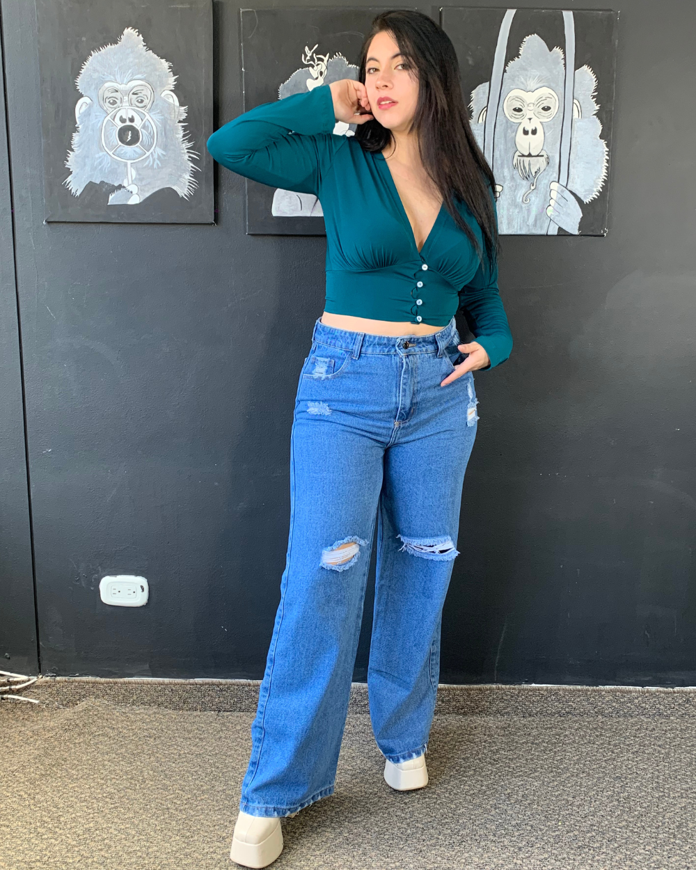 Conjunto Blusa Blusa Cuello V  y Jean Bota Recta