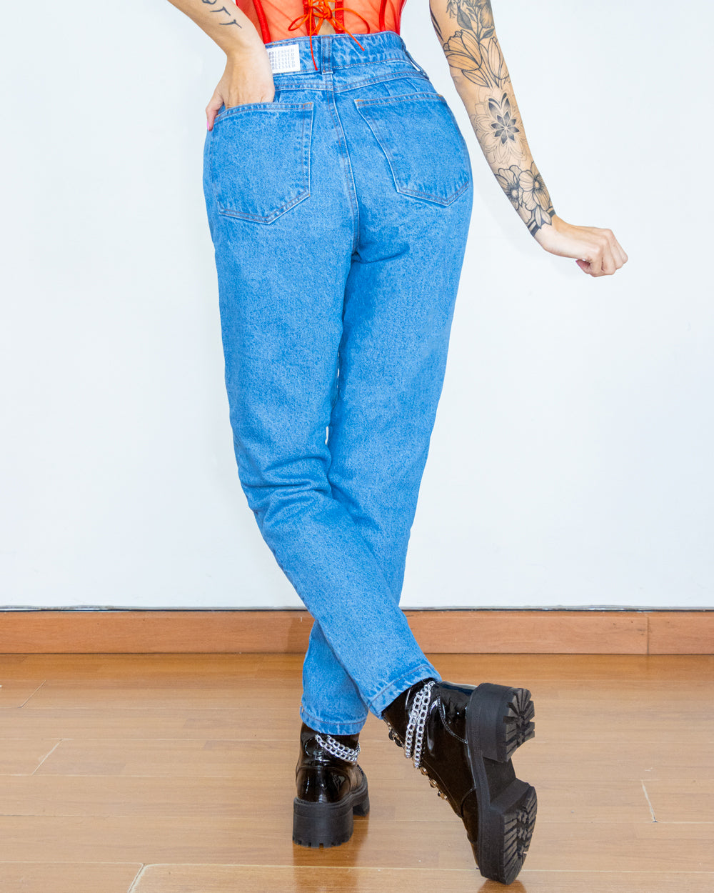 JEAN BOYFRIEND CUT OUT