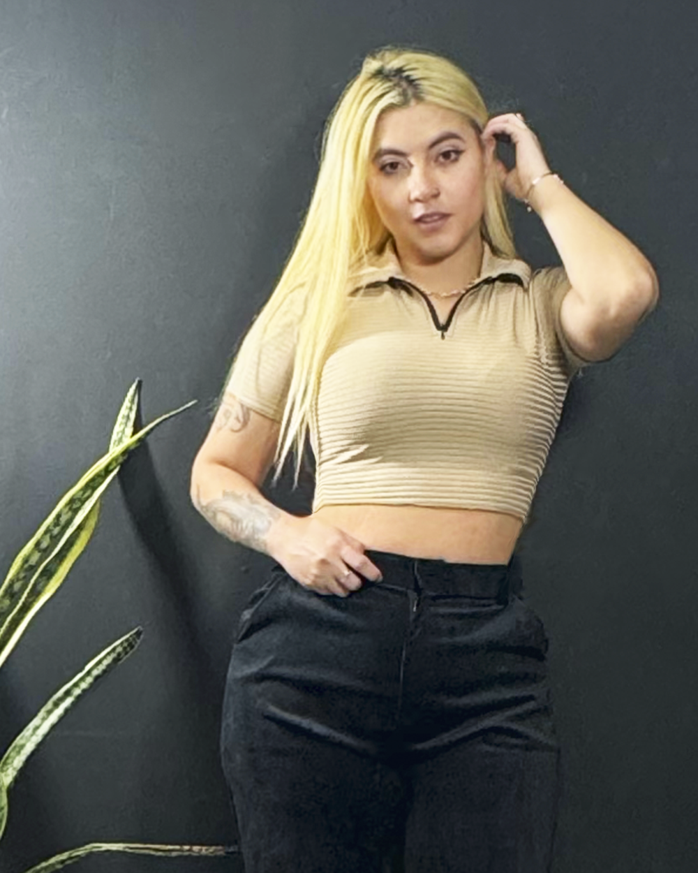 Blusa cuello tipo polo manga corta