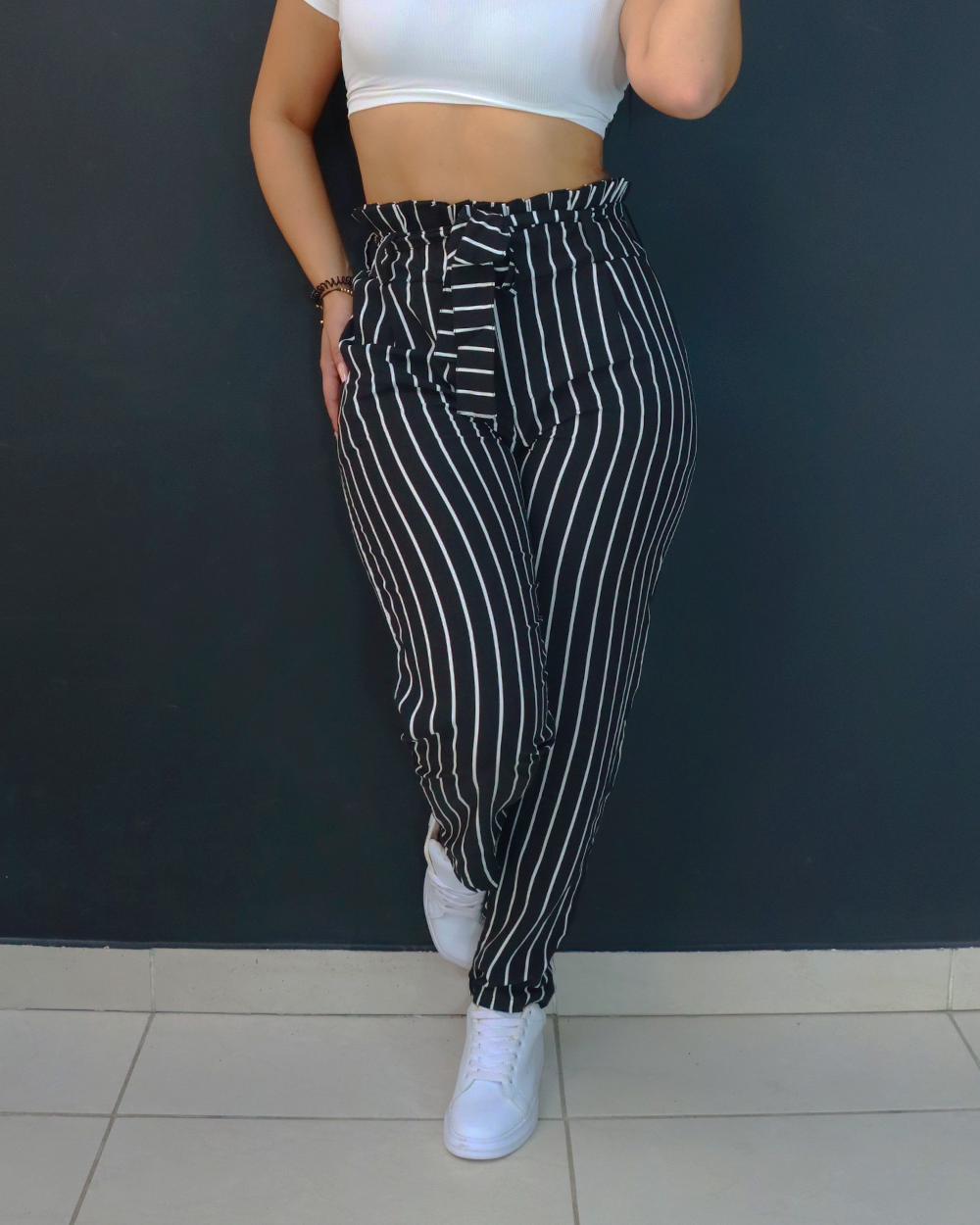 PANTALON TIRO ALTO CON PRETINA
