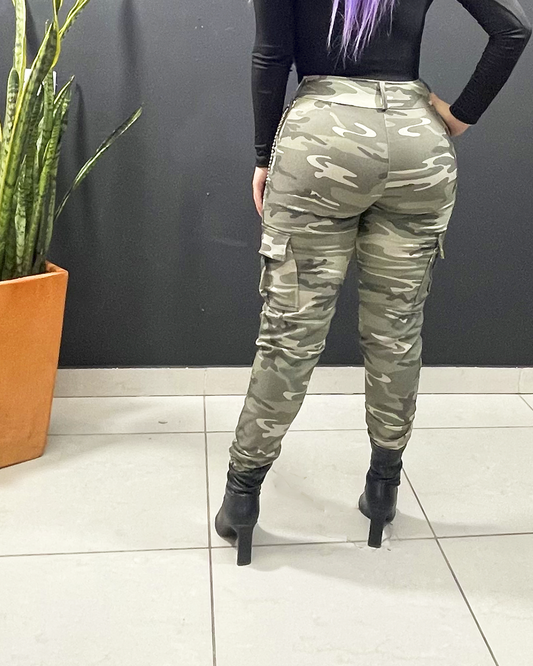 Pantalon Cargo Camuflado