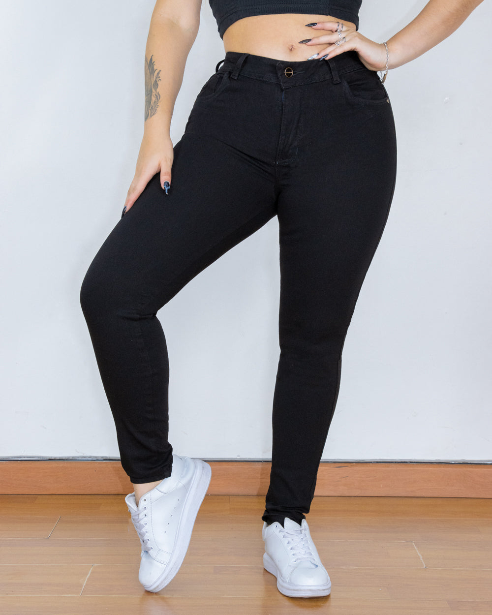 PANTALON DE JEAN SKINNY TIRO ALTO