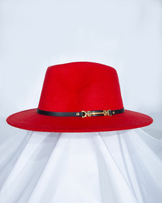 SOMBRERO CON CORREA